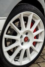 Abarth 595 esseesse 2019 года (UK)